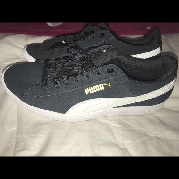 Shoes - Picture 1 of 2